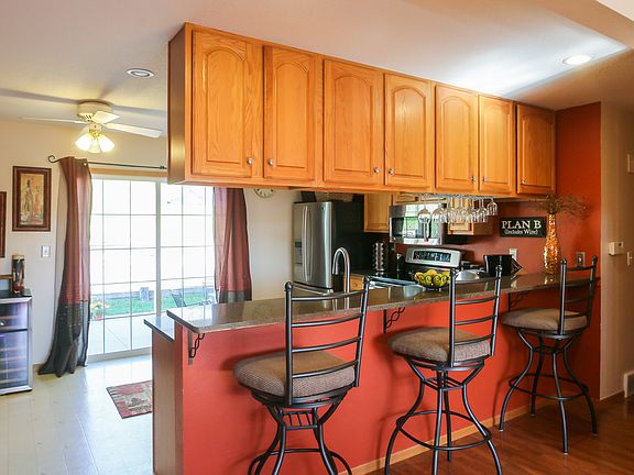 breakfast bar