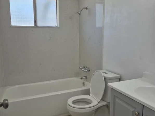 326 N Orchard St APT 101, Fresno, CA 93701