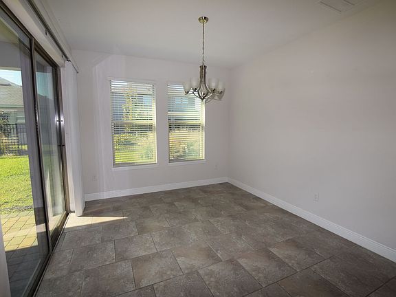 5th image of 10284 Atwater Bay Dr