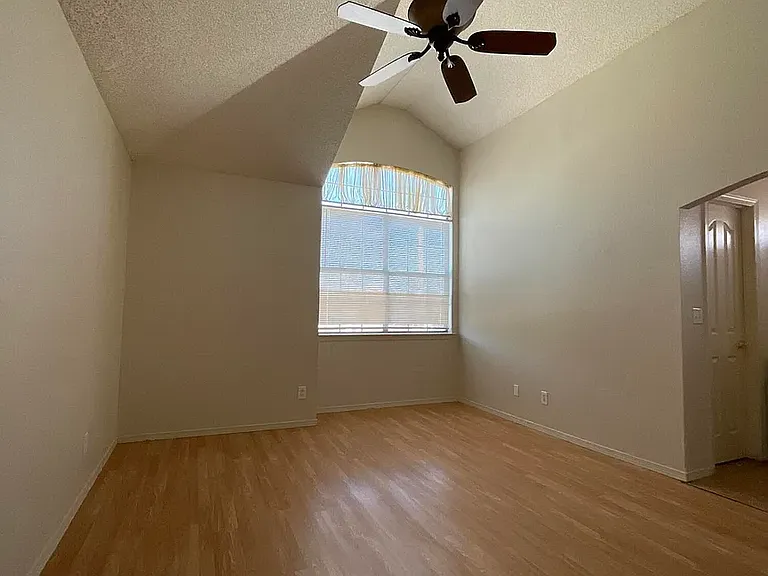 1504 Paseo Unido St — Photo 17