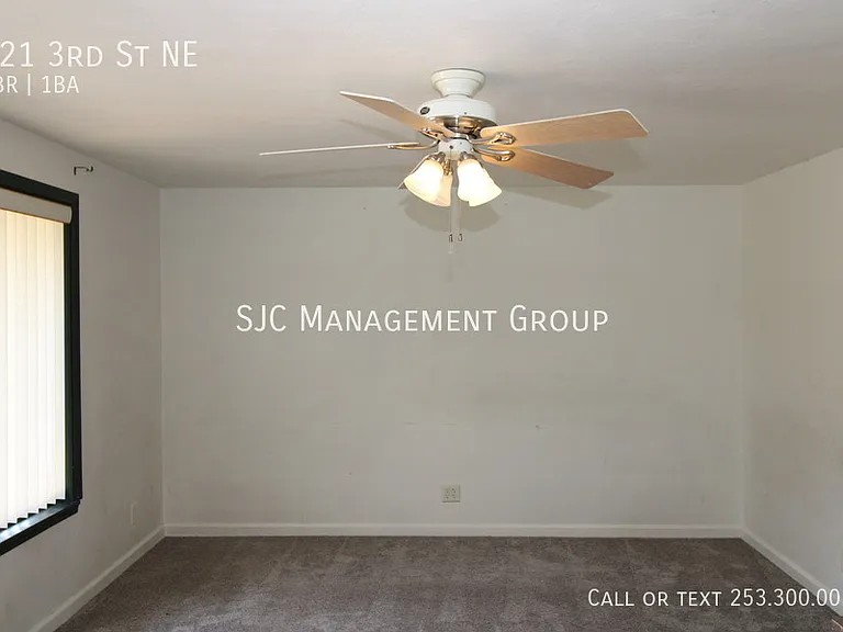 421 3rd St NE — Photo 5