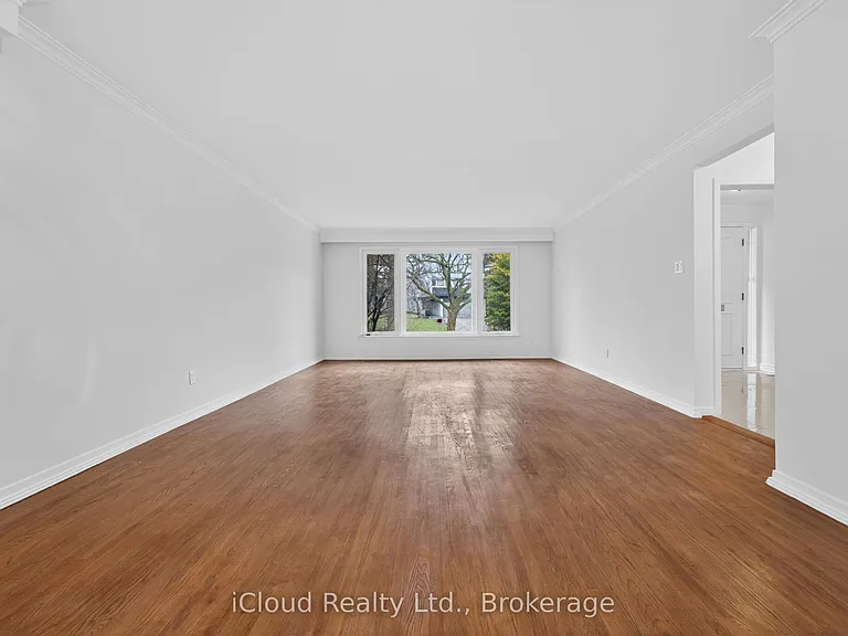 52 Montressor Dr — Photo 13