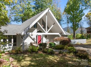 69 Blowing Ridge Ln, Sylva, NC 28779
