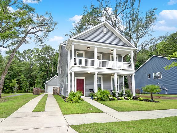 HOA Green-Space All Around