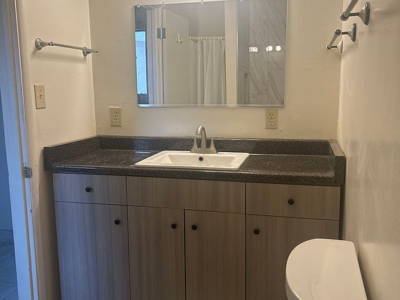 4th image of 2150 W Missouri Ave APT 119