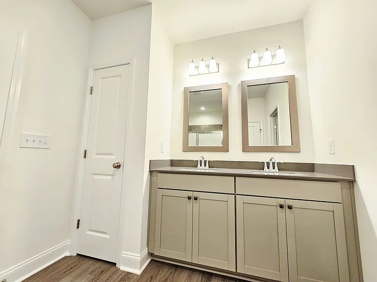 283 Crowville St — Photo 22