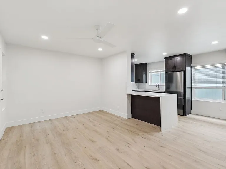 Muir Place — Photo 3