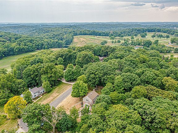 2nd image of 129 Fox Hill Dr