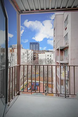 Rented by City Connections Realty | media 1