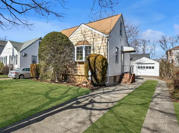 244-23 86th Avenue, Bellerose, NY 11426
