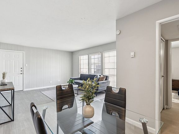 4th image of 413 Hollandale Cir #Id1067445p
