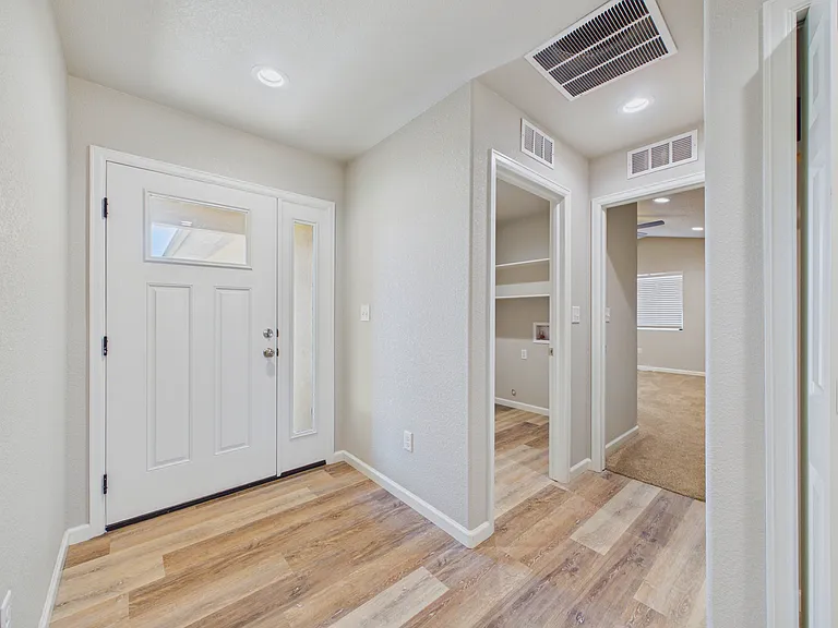 157 S Stardust Cir — Photo 3