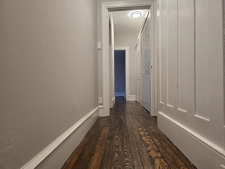 1414 N Harrison St — Photo 3