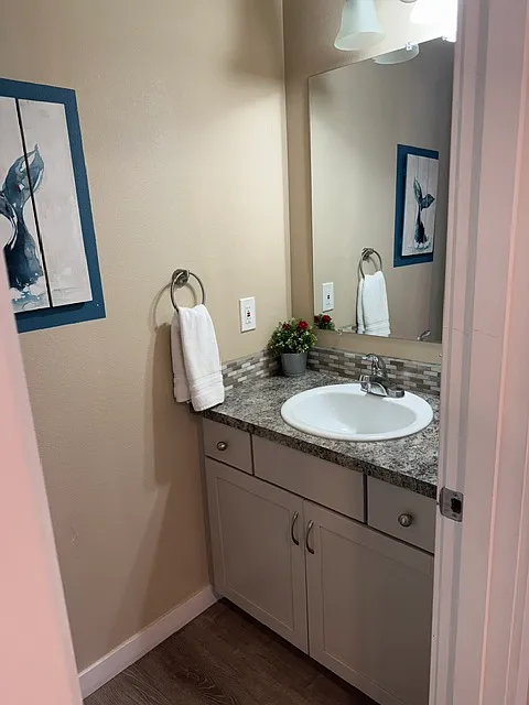 2 bed, 1.5 bath, 985 sqft, $2,600 — Photo 3