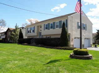 164 Little Falls Rd, Fairfield, NJ 07004