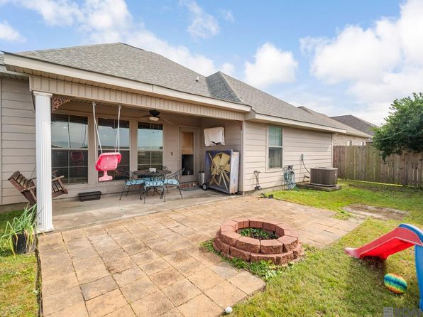 2901 Garden Lakes Ct, Paulina, LA 70763