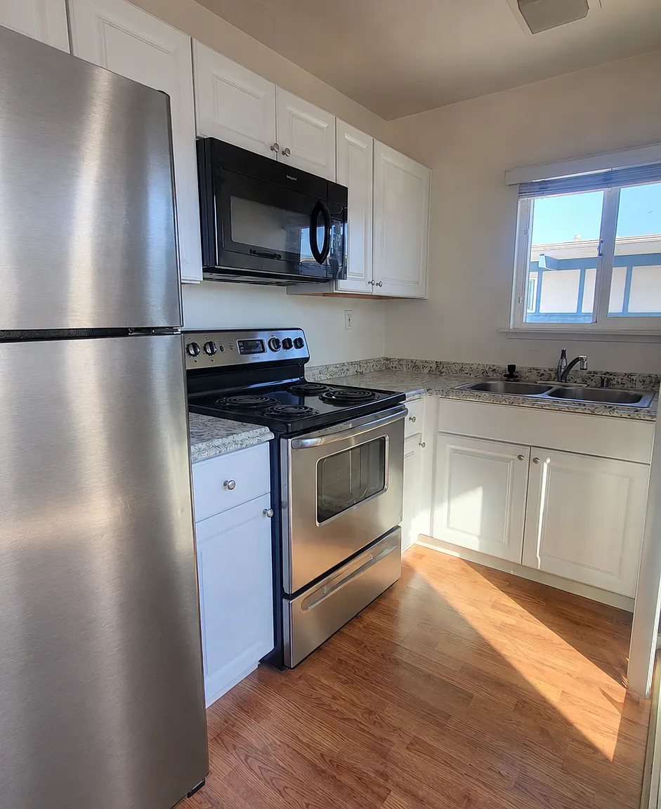 1 bed, 461 sqft, $2,600 — Photo 2
