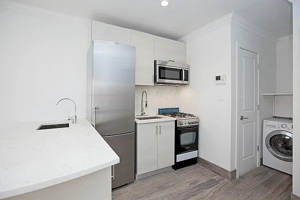 Rented by Platinum Properties | media 23