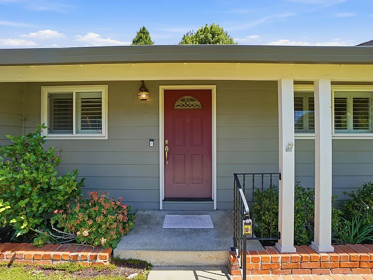 4657 Brenda Cir — Photo 5