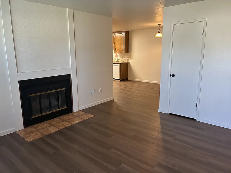 2028 Kruger Dr — Photo 8