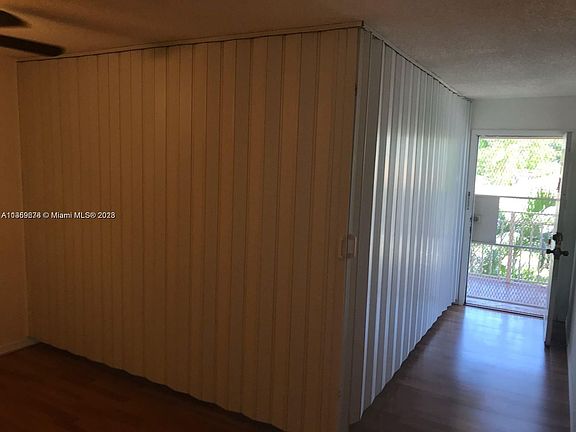 4th image of 271 NW 177th St APT B-210
