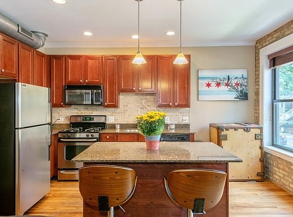 5th image of 3551 N Paulina St #1