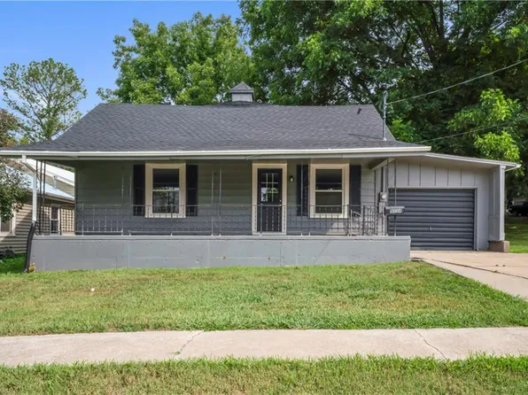1024 Chestnut Ave, Osawatomie, KS 66064