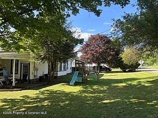 4th image of 62 Maple St