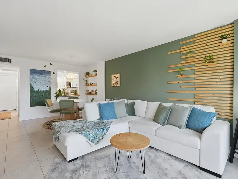 108 Royal Park Dr #1D — Photo 10