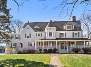 100 Common St APT 6, Belmont, MA 02478