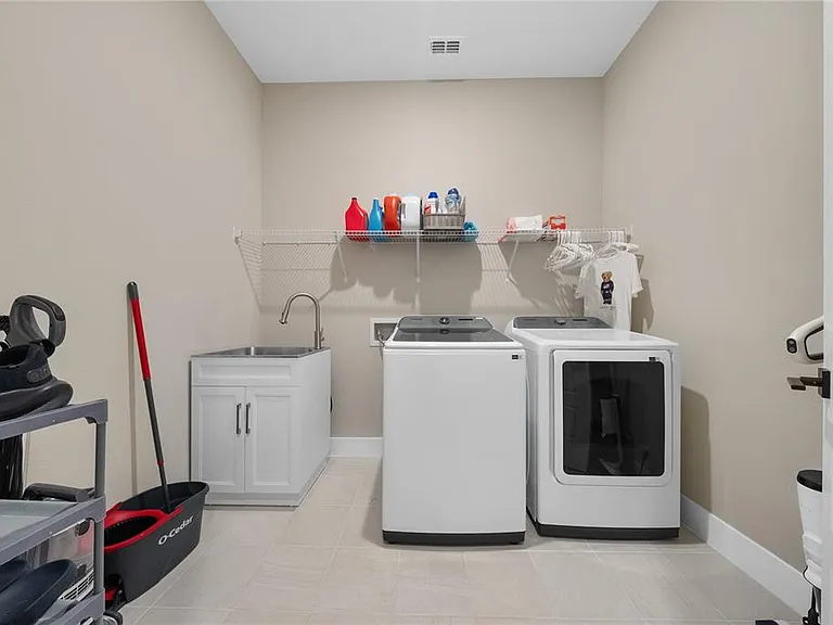 16055 Silver Brook Way — Photo 20