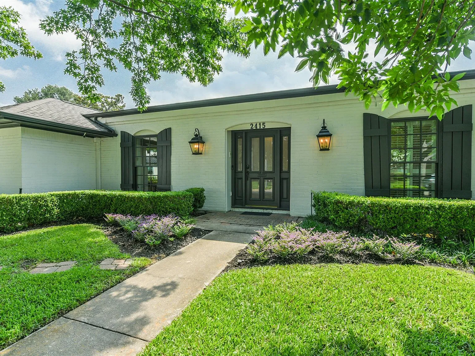 3 bed, 2.5 bath, 2688 sqft, $5,700 — Photo 3
