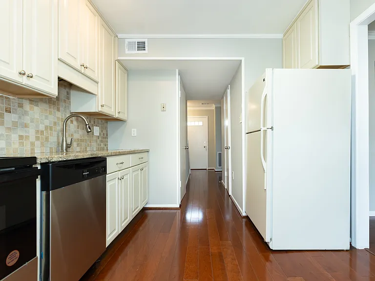 10 Marwood Ct — Photo 6