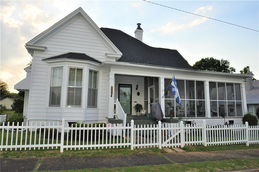 314 S 6th Ave, AL 36863 Zillow