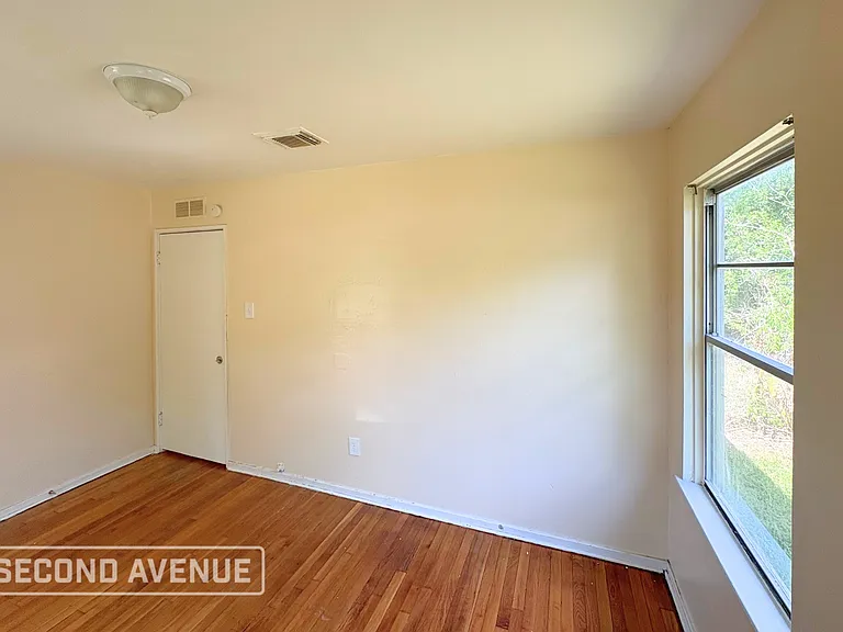 5415 Heron Dr — Photo 6