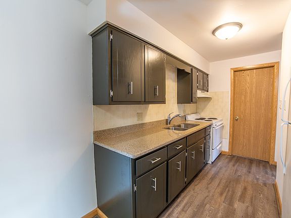 4th image of 6609 Oak Forest Ave #5