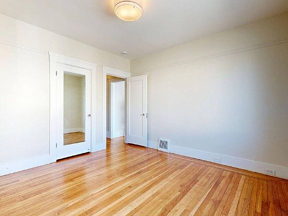 4th image of 1386 15th Ave