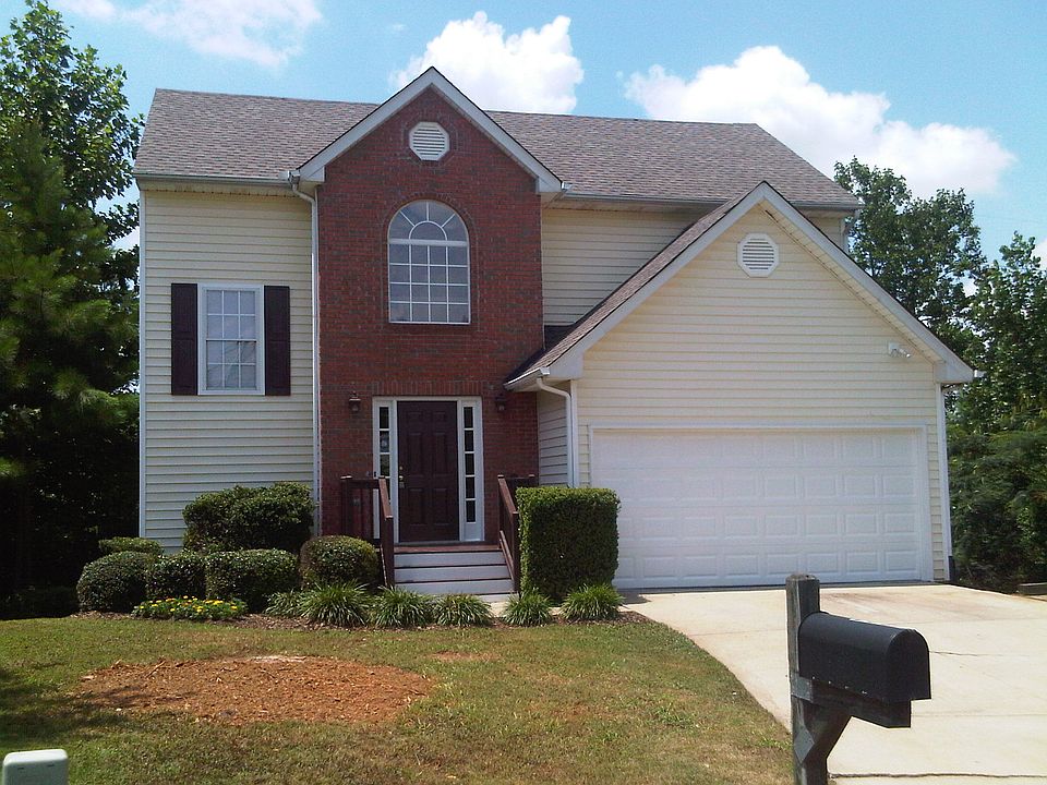 Front Elevation / Culdesac