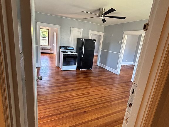 5th image of 12 Lenox St Floor 2