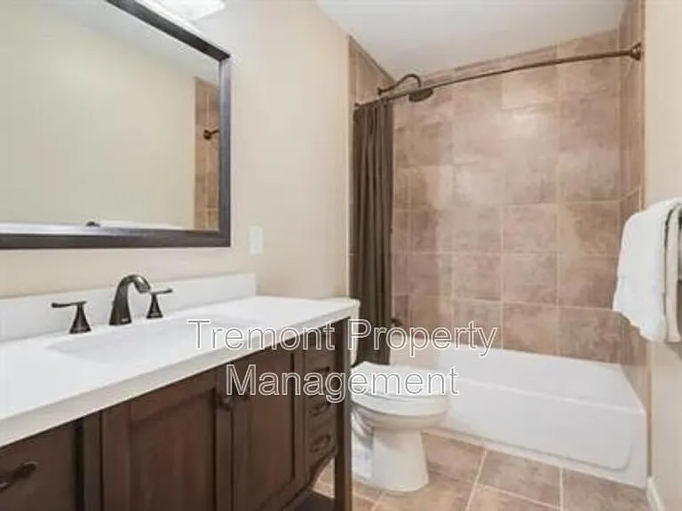 615 Snow St — Photo 9