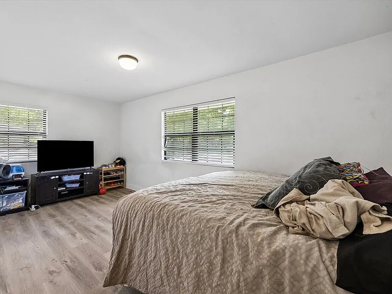 8510 Western Dr — Photo 5