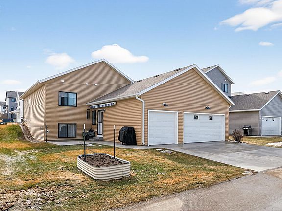 3rd image of 5207 56th St NW