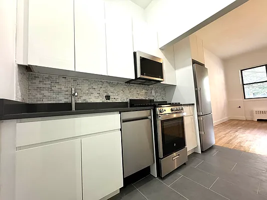 Rented by Douglas Elliman | media 15