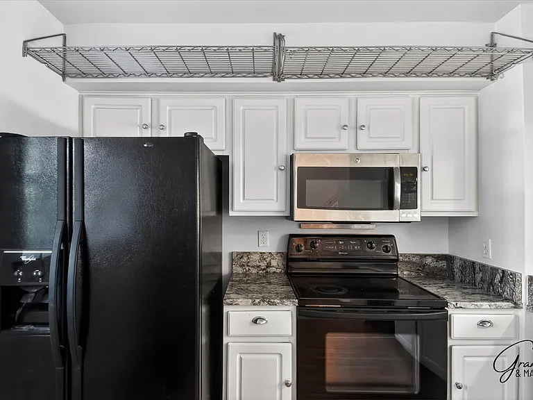 1348 Village Dr — Photo 10