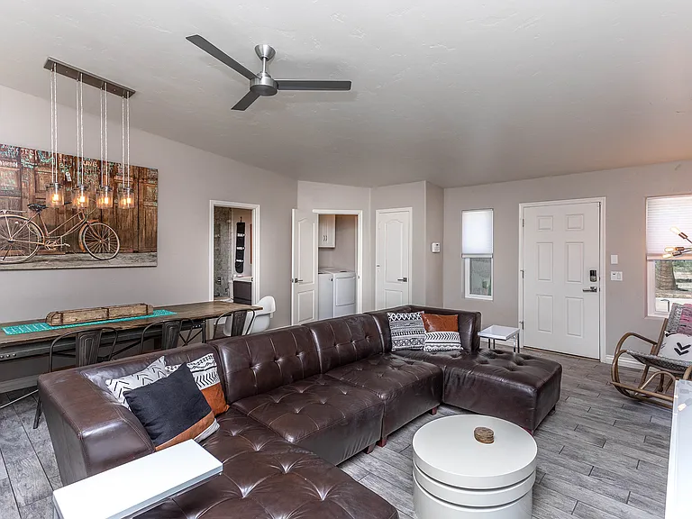 3420 Sheik Dr — Photo 13