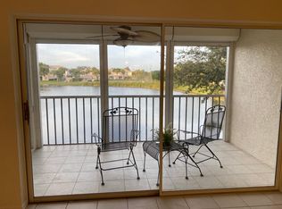 9580 Victoria Ln APT 108, Naples, FL 34109