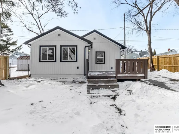 2210 N 60th St, Omaha, NE 68104