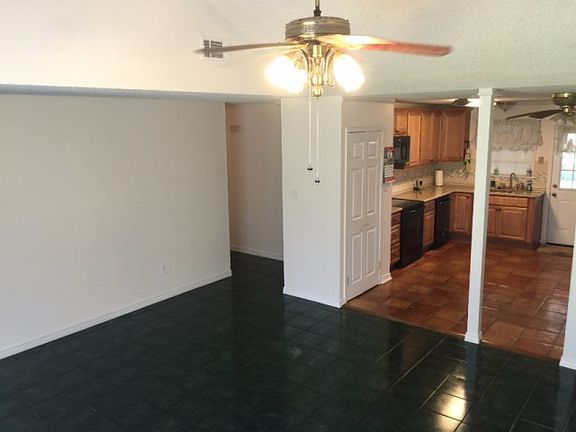 3rd image of 42088 Shadow Creek Ave