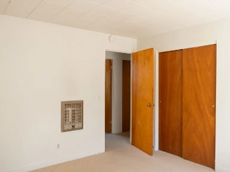 412 N Fir St — Photo 8