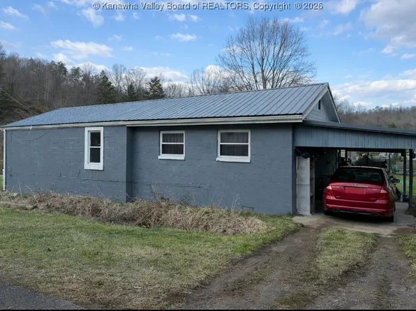 2564 Browns Creek Rd, Saint Albans, WV 25177